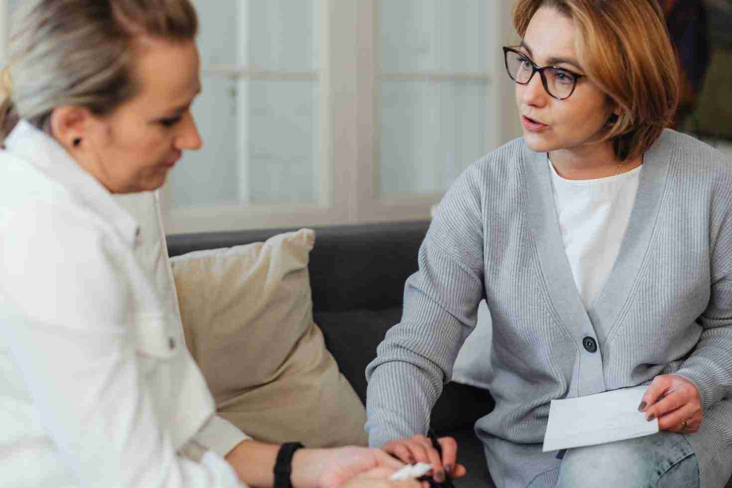 woman talking to a therapist